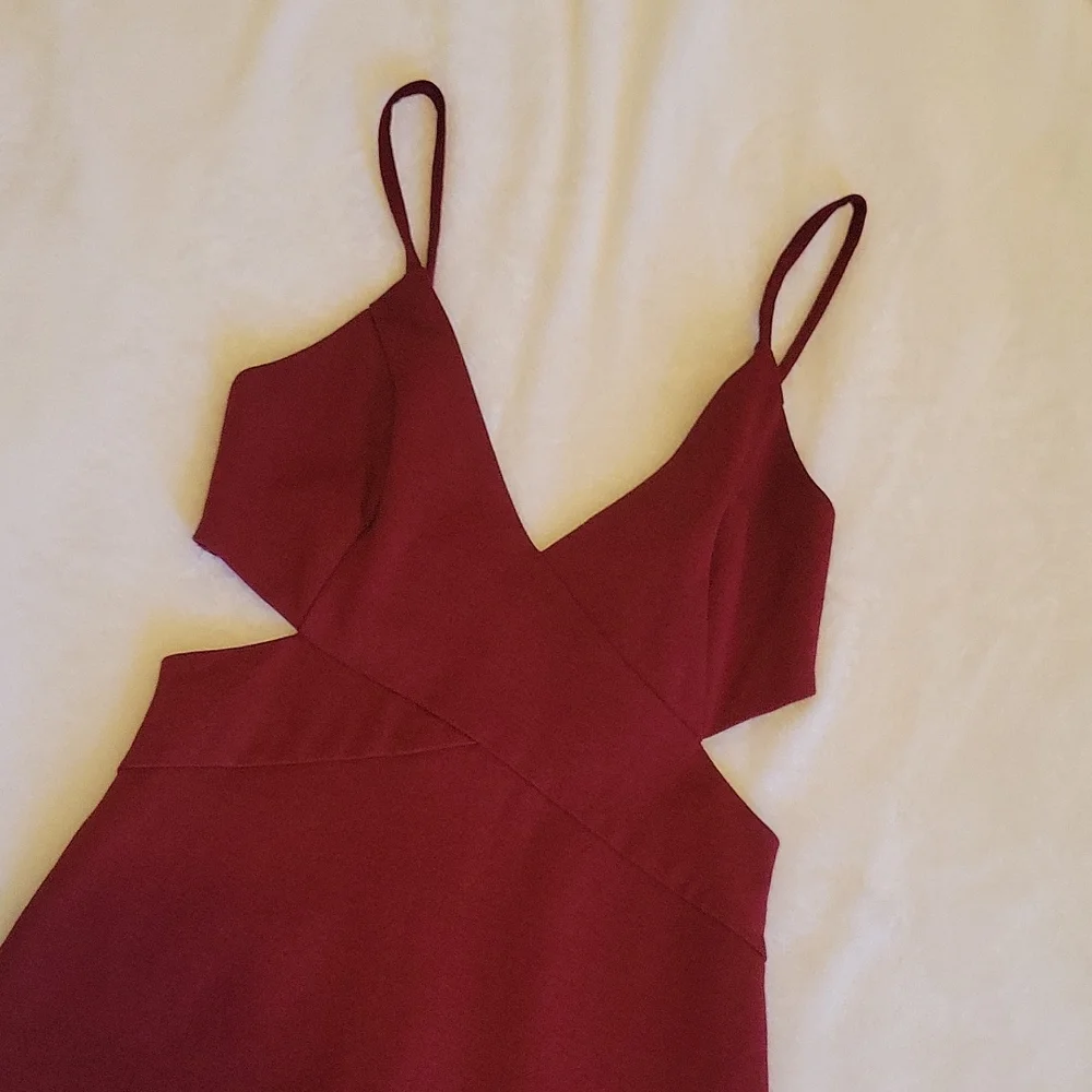 Dress - Picture 1 of 6